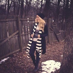 Black white striped scarf woman oversized